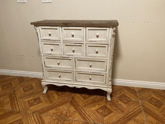 White wooden dresser