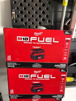 Milwaukee M18 FUEL PACKOUT 2.5 Gal. Wet/Dry Vacuum 0970-20 NEW $150 Each