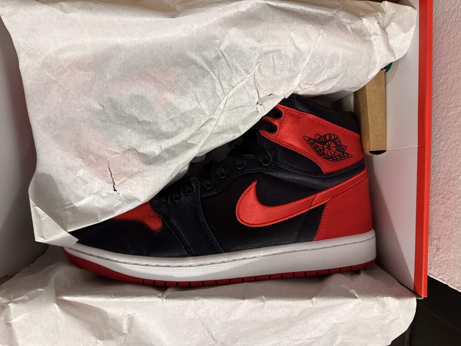 Satin Bred 1s 10.5W (9 Men’s)