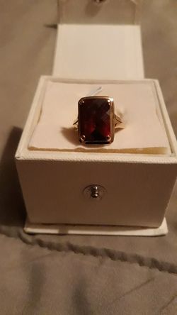 Large Garnet 14k yellow solid gold ring