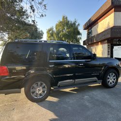 2003 Lincoln Navigator 