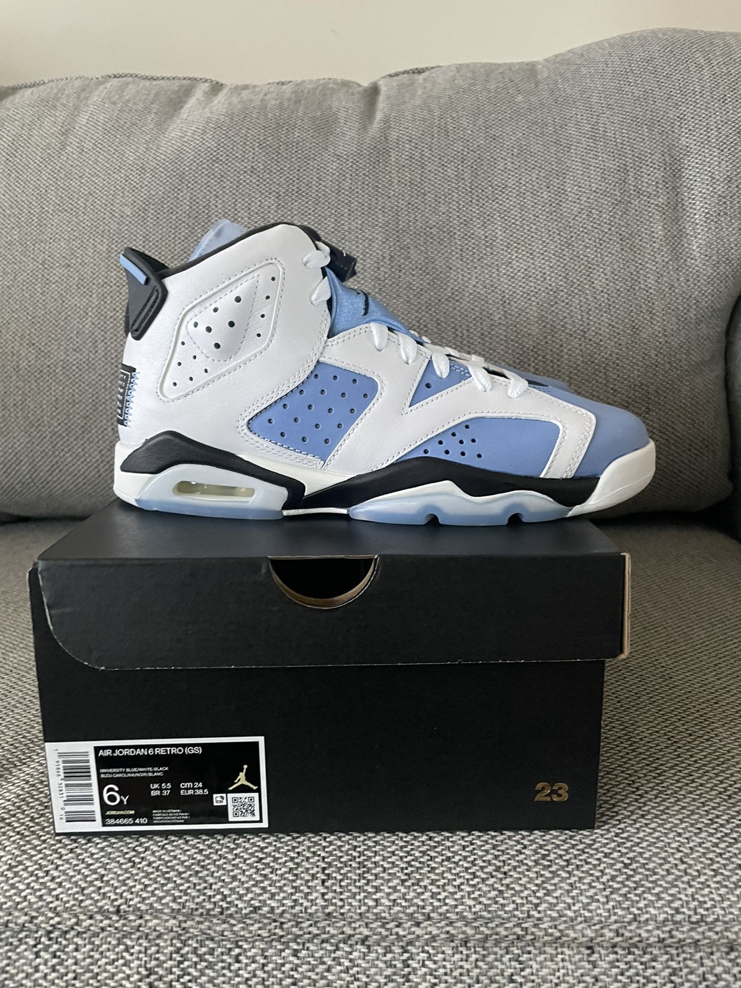 Ds Jordan Retro 6UNC Size 6y