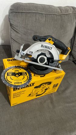 DeWalt 20V Max Circular Saw DCS391B