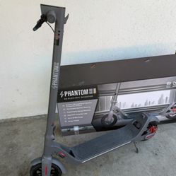 Phantom Electric Scooter With Charger 15.5mp