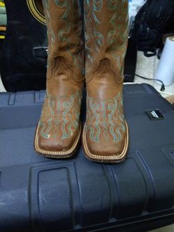 Woman's Ropers