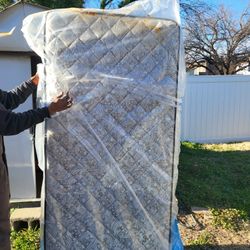 New Twin Mattress 