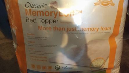 Memory foam bed topper