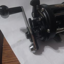 Fishing Reel 