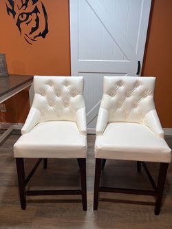 Set of 2 Tufted Cream Faux Leather Bar Stools