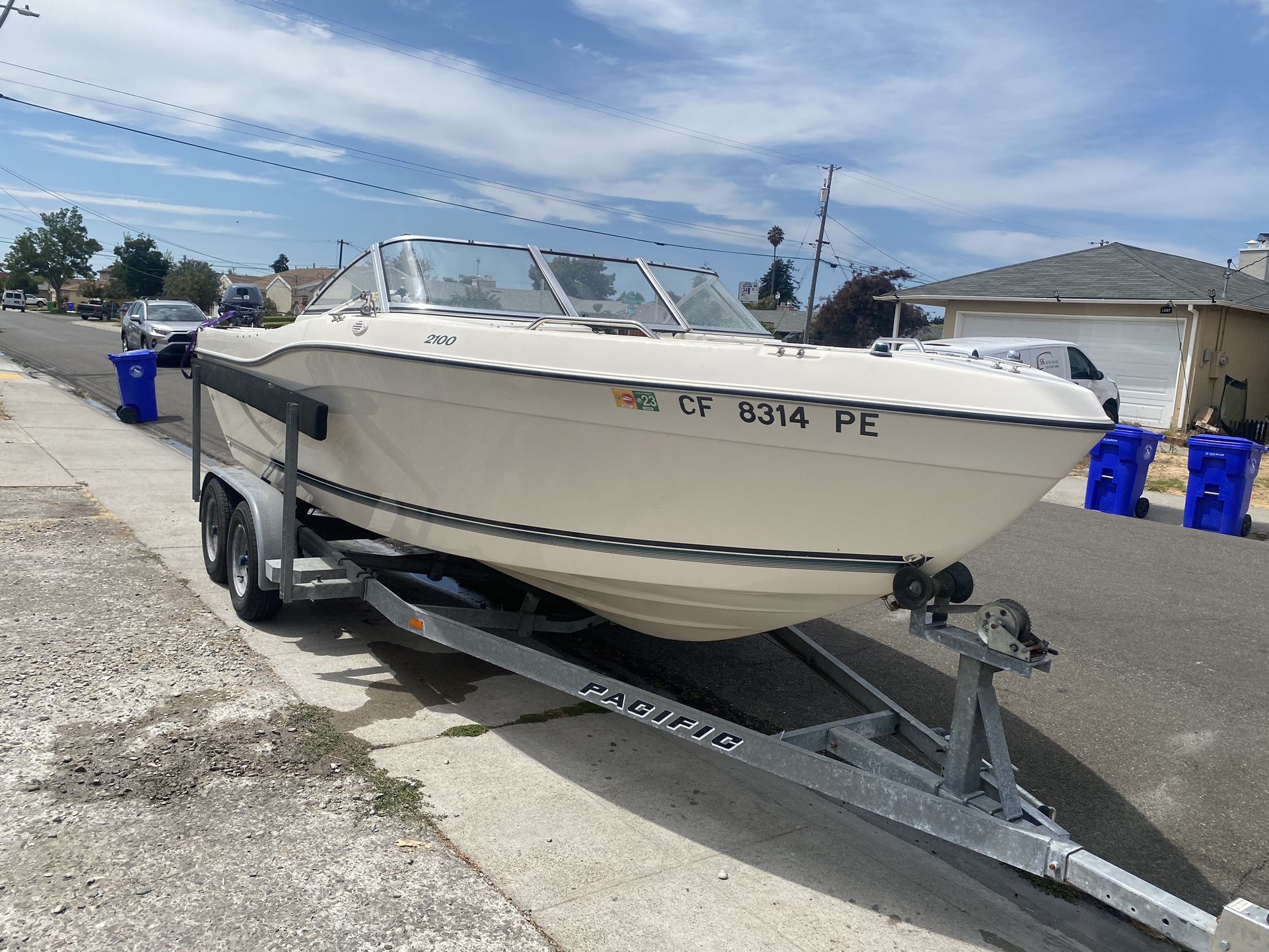 SeaSwirl Striper DC 21'