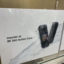 Insta360 X5 Essentials Bundle