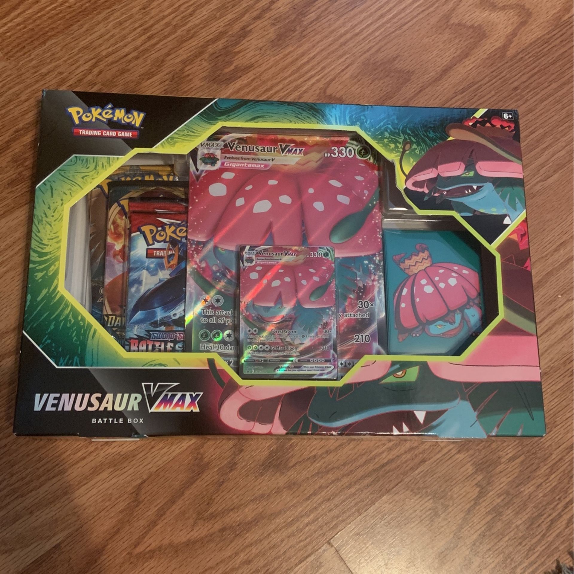 Pokemon: Venusaur Vmax Battle Box 