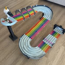 Hot Wheels Mario Kart Rainbow Road Raceway