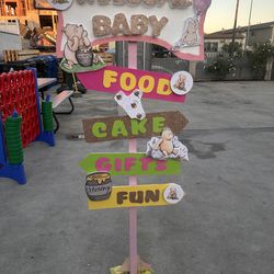 Winnie the Pooh baby shower decoration