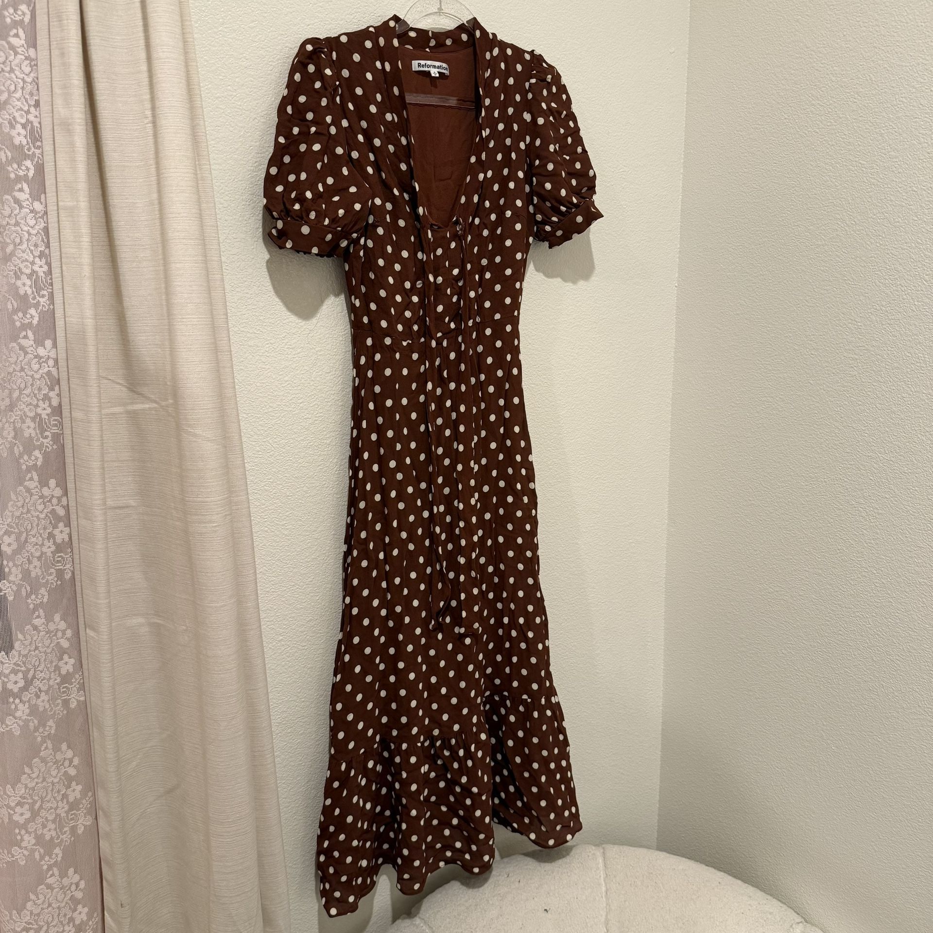 Reformation Reeds Dress In Au Lait Brown Polka Dot Midi Dress