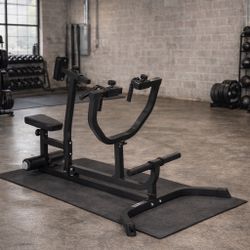 Plate-Loaded Seated Row Machine