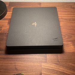 Selling Ps4 Pro-Great Condition
