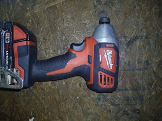 Milwaukee Compact Drill W/ Red Lithium  CP 2.0