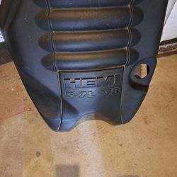 RAM 1500 5.7 HEMI ENGINE COVER