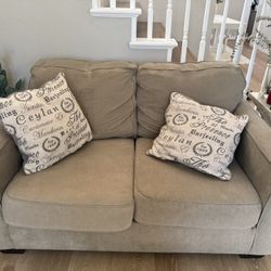 2 Sofas