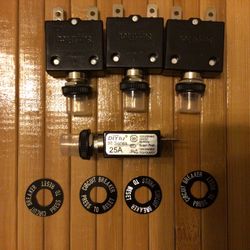 25 Amp Push Button Thermal Circuit Breaker 125-250/VAC 32/VDC 98series DIYhz