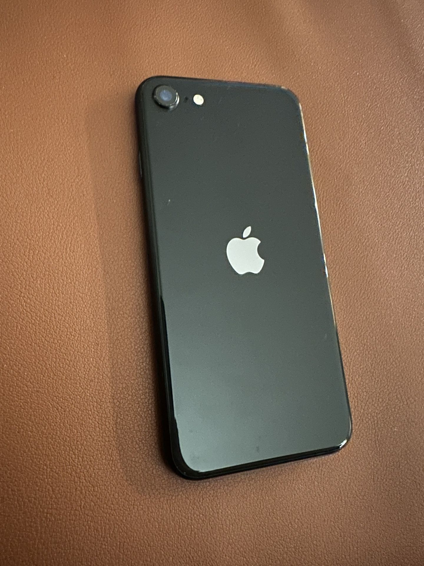 Apple iPhone SE 2 64gb Unlocked 