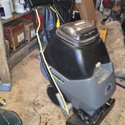 Carpet/floor Extractor/Scrubber