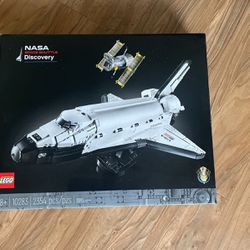 NASA Discovery Lego Space shuttle