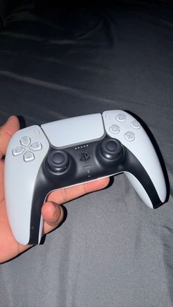 PS5 controller