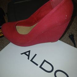 ALDO WEDGES