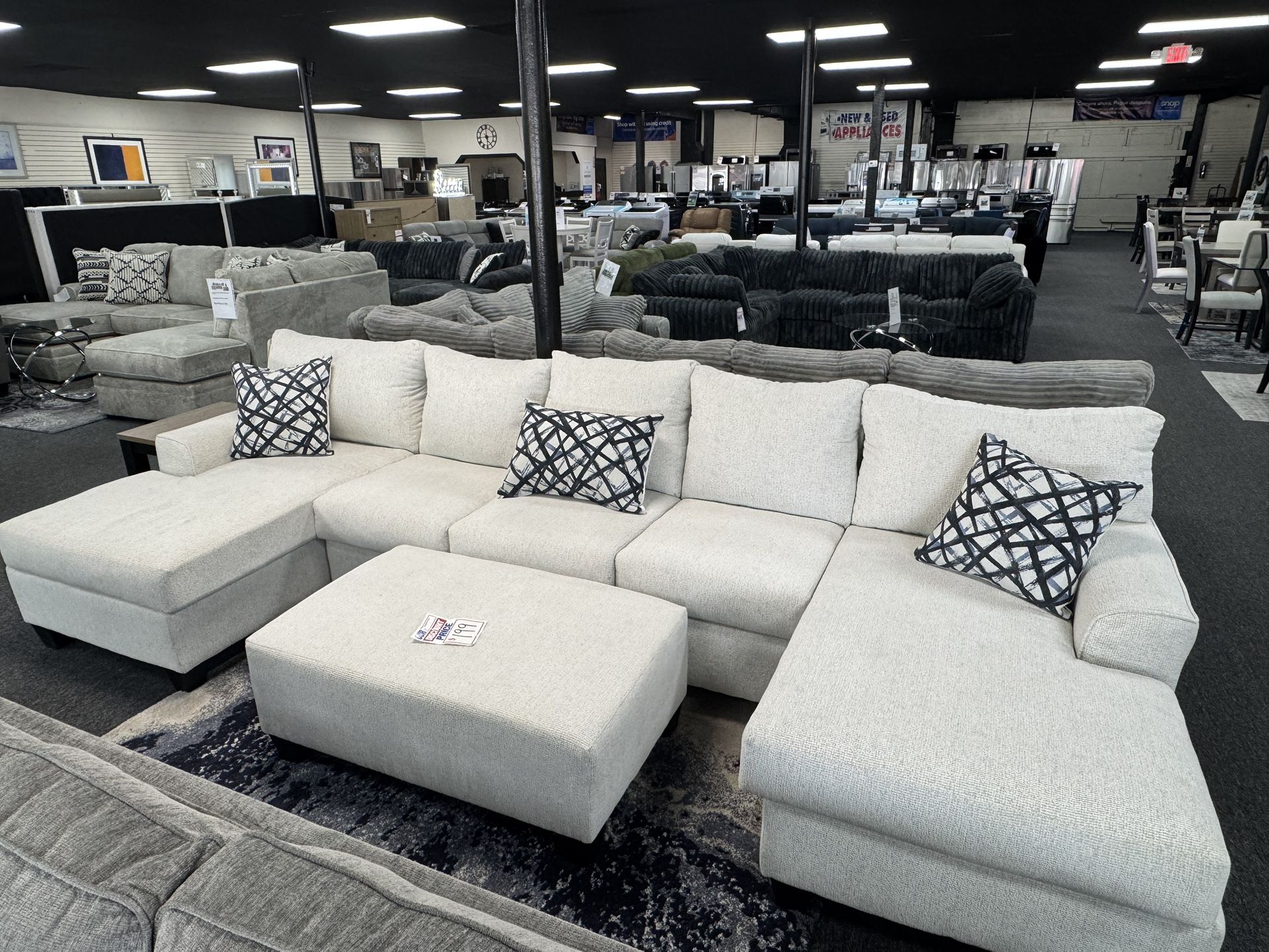 Fabric Double Chaise Sectional. 🚚WE DELIVER🚚