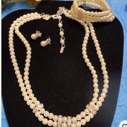 Elegant Vintage Pearl And Rhinestone 3pc Necklace & Bracelet & Earring Set