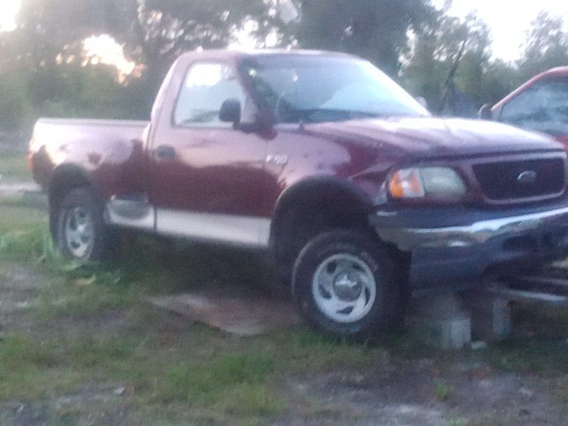 2000 Ford F150XL Parts Truck Stepside Clear Title