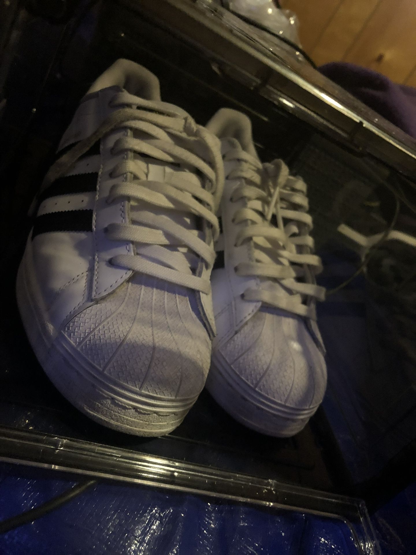 Shoes- Adidas Superstar
