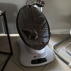 Mamaroo 4moms baby swing