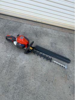 Husqvarna 24in hedge trimmer 2-cycle