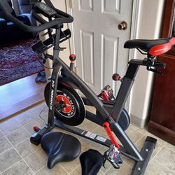 Schwinn IC4 Stationary Bike