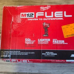 Milwaukee
M12 FUEL 12V Li-Ion Brushless Cordless Stubby 3/8 in. Impact Wrench Kit w/(1) 5.0 Ah High Output Battery