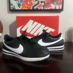 Nike Cortez size 10 mens