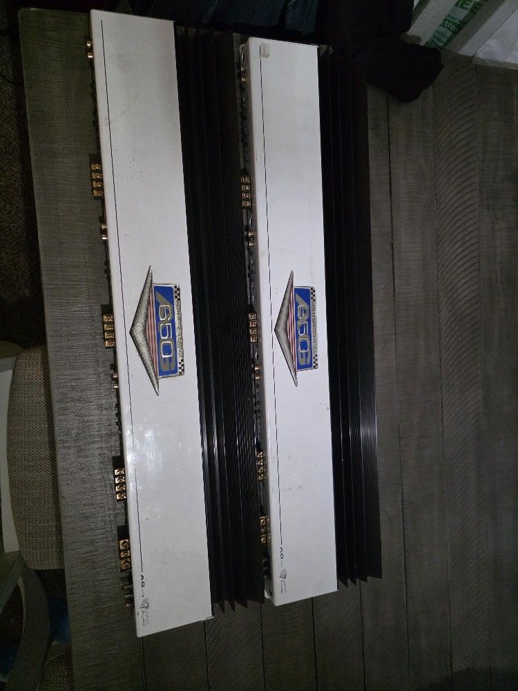 2 Zapco AG 650 5 Channel Amps