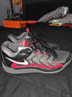 KD Size 9.5 Mens