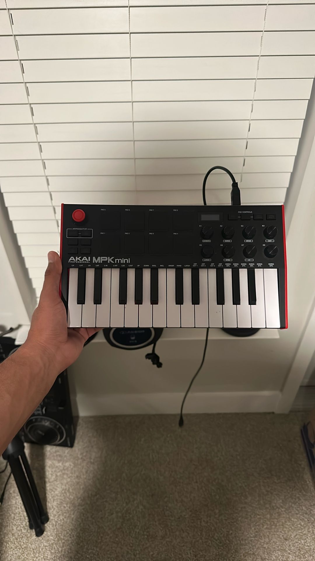 akai mpk mini midi keyboard