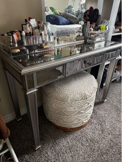 Mirrored Vanity Z Gallery Style for make up and hair