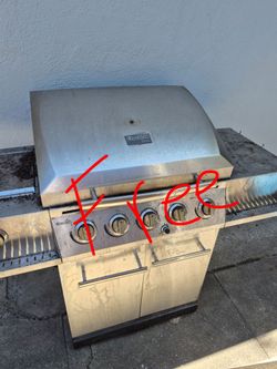 FREE BBQ
