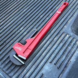 Milwaukee 36” Pipe Wrench  New