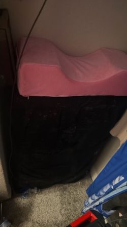 Massage bed