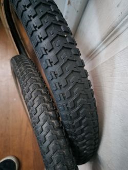 Vintage 80's Snake belly Raleigh BMX Bike Tires 20" Fat/Skinny