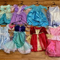 12Pcs Girls Disney Princess Dresses Dress up Costumes Or Halloween , Crowns PLEASE READ!