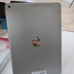Unlocked iPad 8th Generation Wifi & Cellular Clean With Charger & Warranty 
