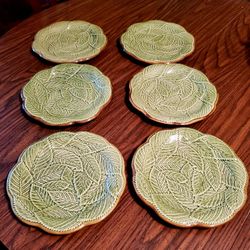 6  8in Scalloped Edge Plates